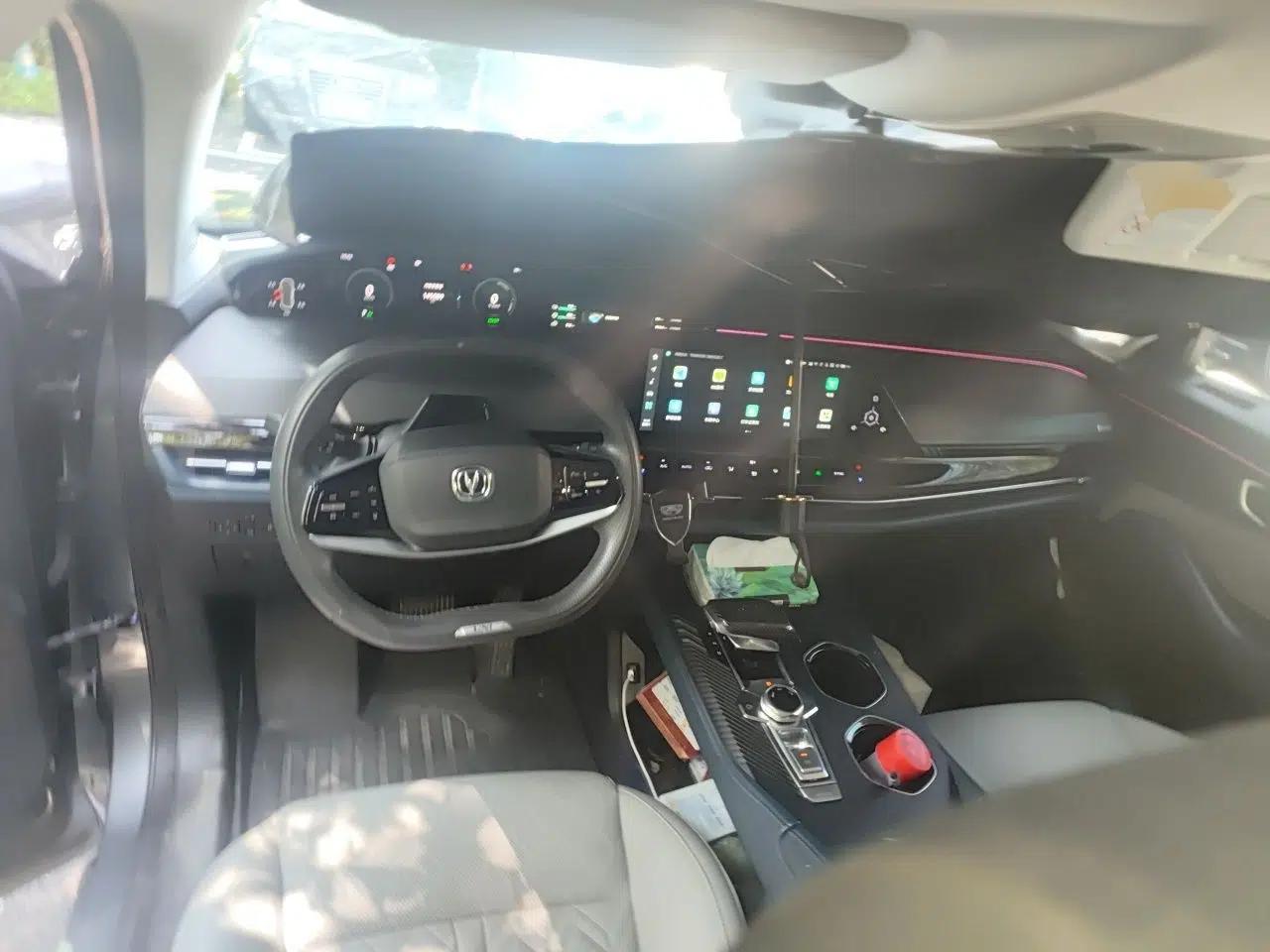 CHANGAN UNI-K iDD 2022 Blue Whale iDD 130km 1.5T Prestige Model — миниатюра 9