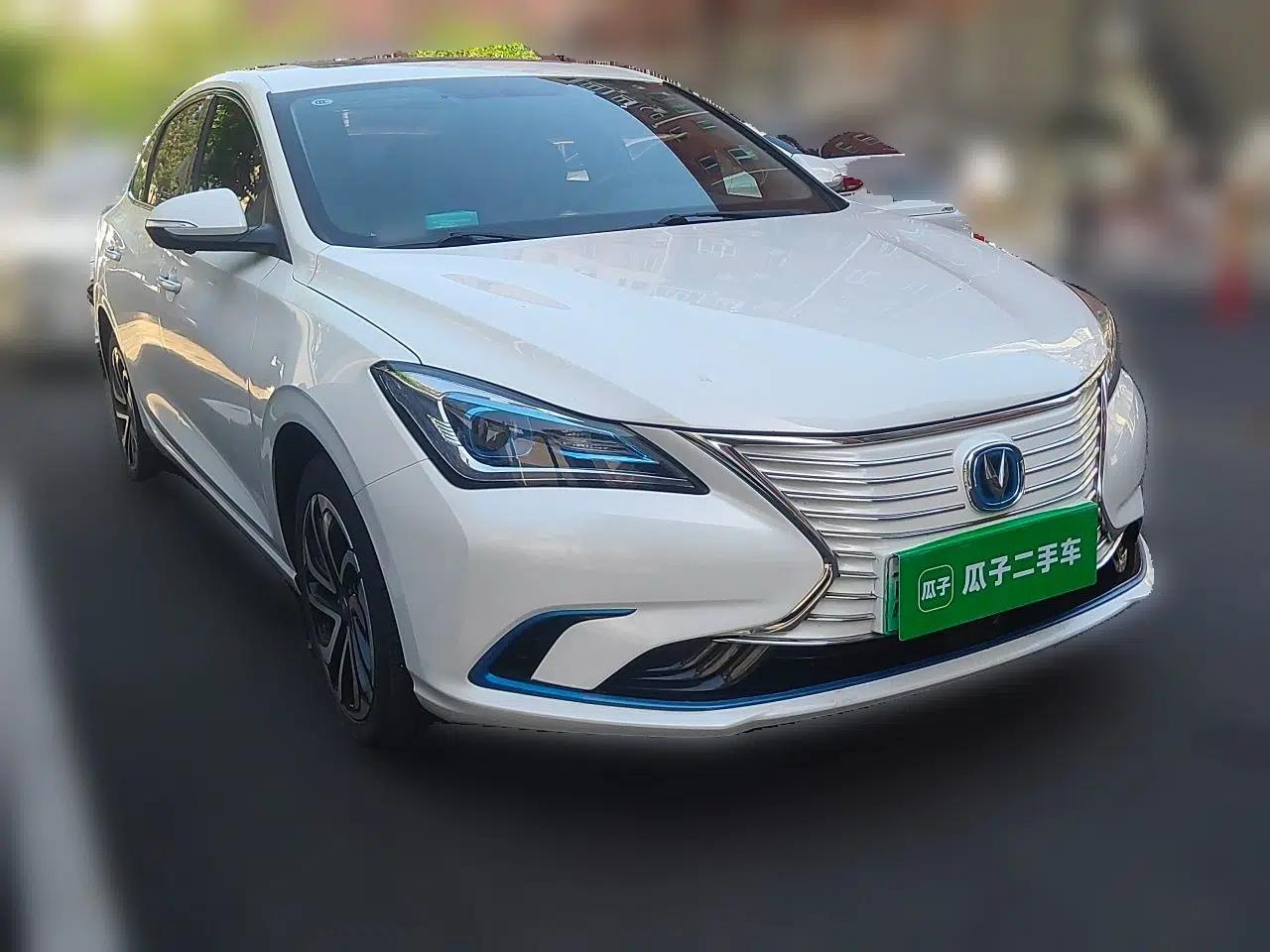 CHANGAN Eado New Energy 2019 EV460 Smart Edition — миниатюра 3