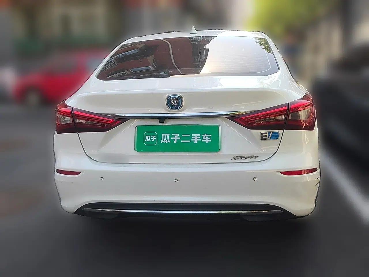 CHANGAN Eado New Energy 2019 EV460 Smart Edition — миниатюра 5