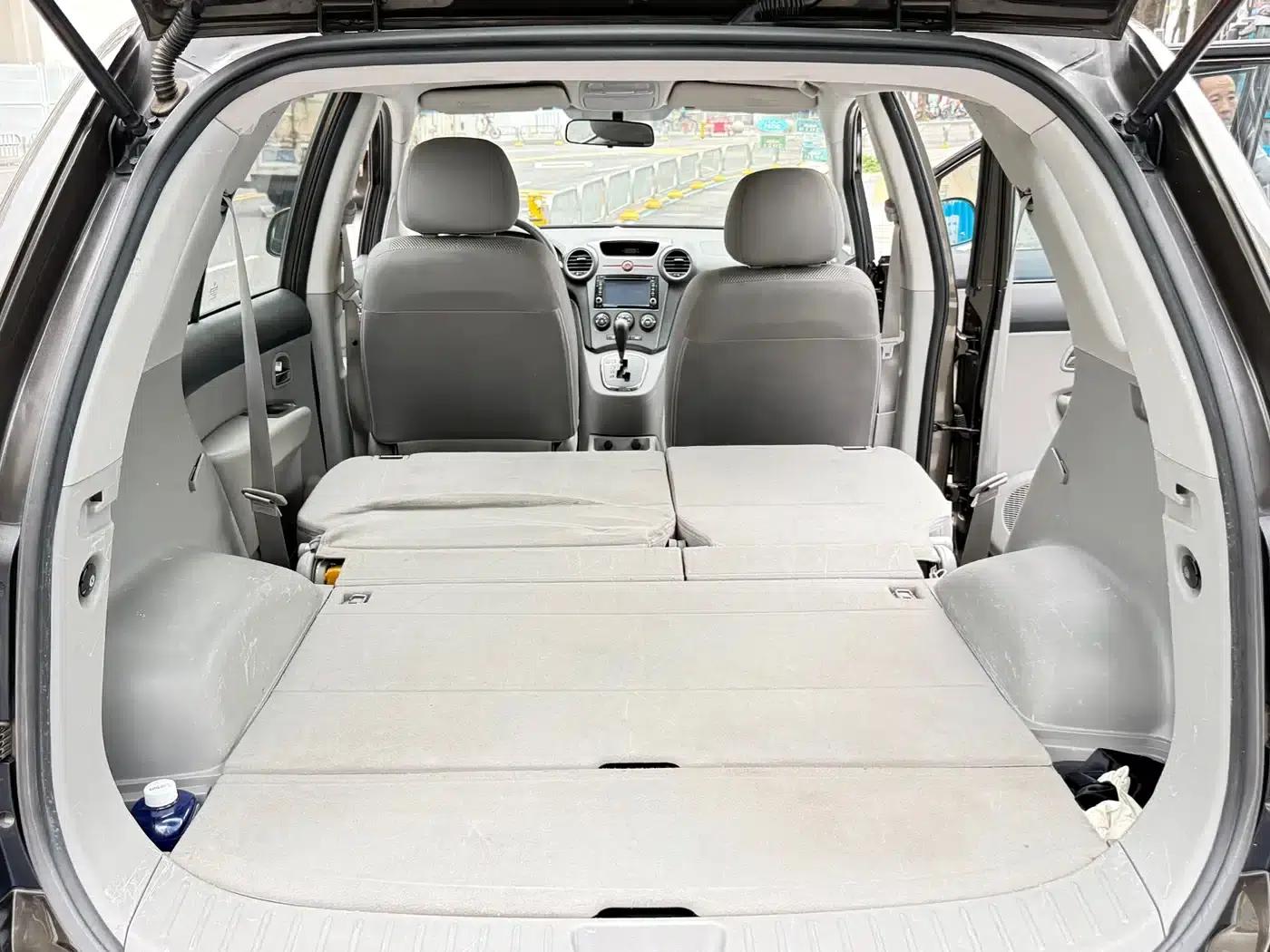 Carens 2011 1.6L 5-seater Automatic Comfort Edition — миниатюра 22