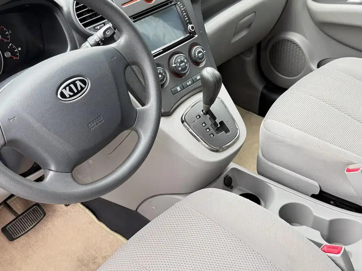 Carens 2011 1.6L 5-seater Automatic Comfort Edition — миниатюра 24