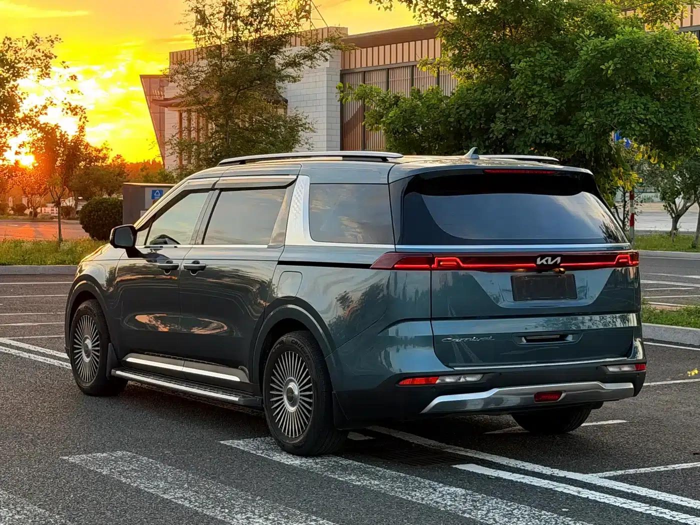 Carnival 2021 2.0T Flagship Edition — миниатюра 5