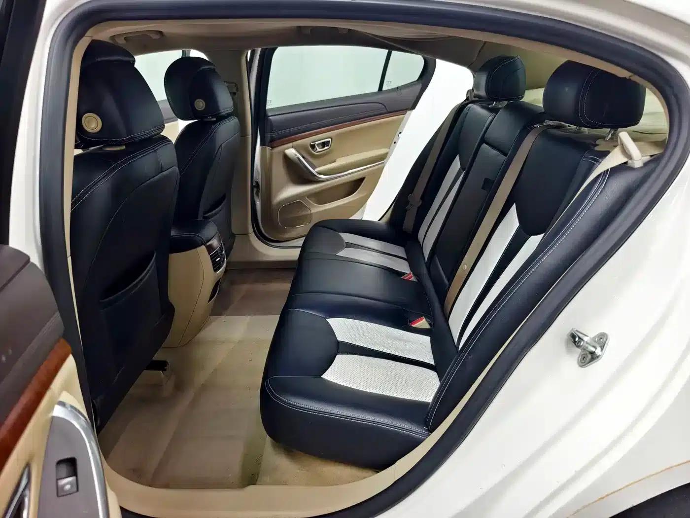 Roewe 950 2012 2.0L Elegant Edition — миниатюра 13