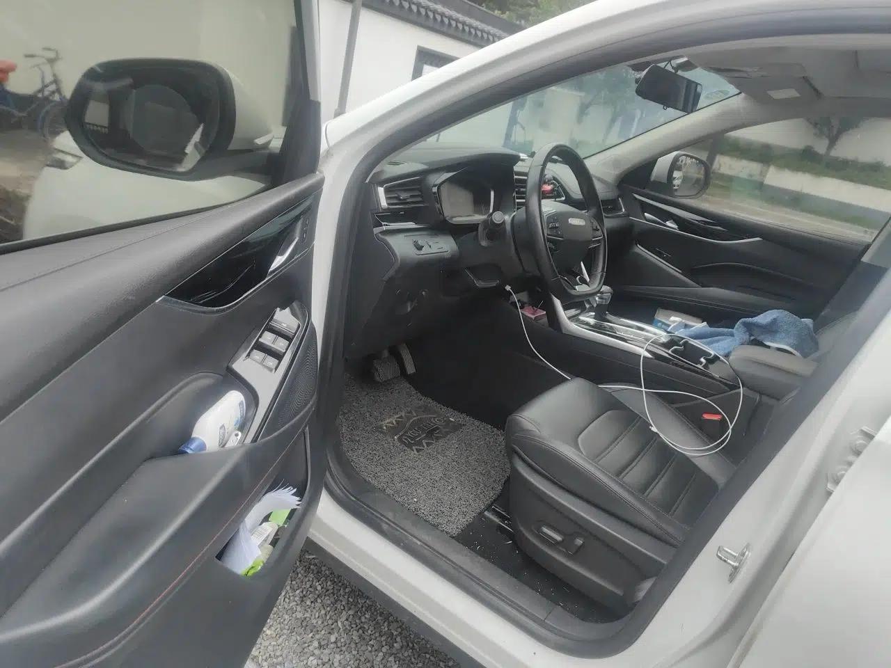 SAIC MAXUS D60 2019 1.5T Automatic Geek Entry-Level 5-Seater — миниатюра 16