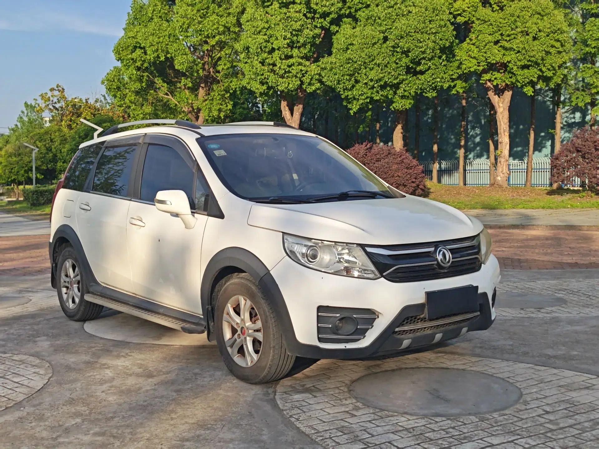 FORTHING Joyear XV 2015 1.6L CVT Luxury Model — миниатюра 13