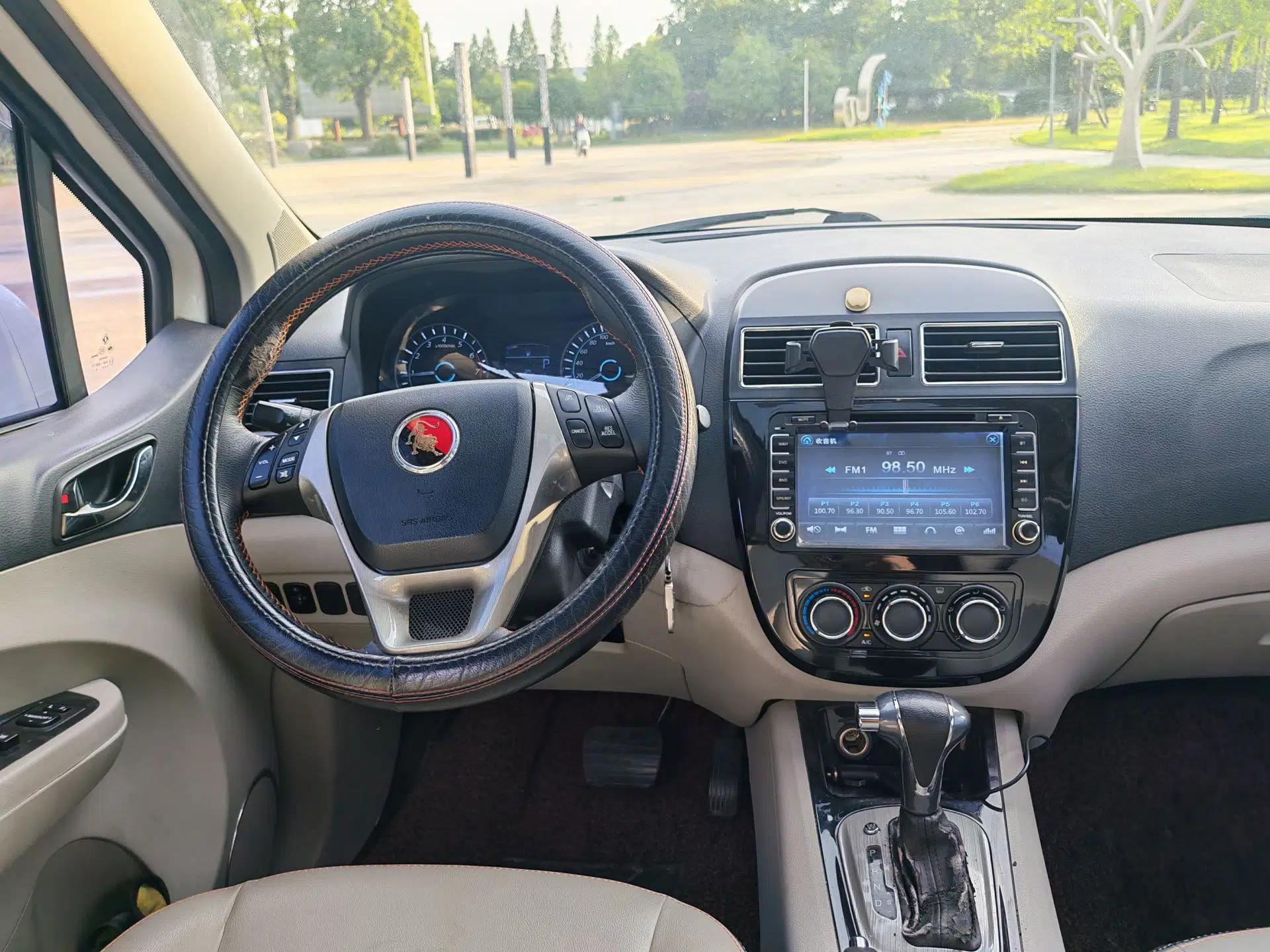 FORTHING Joyear XV 2015 1.6L CVT Luxury Model — миниатюра 25