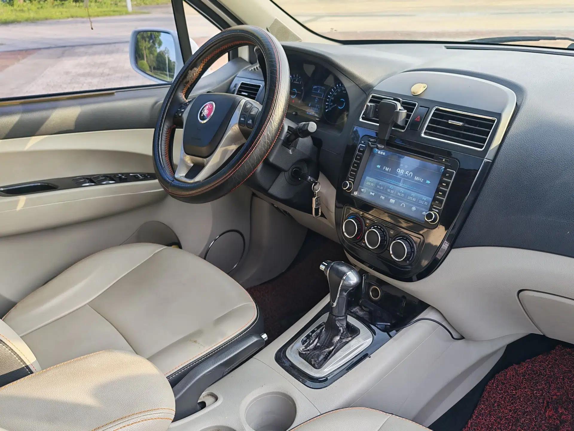 FORTHING Joyear XV 2015 1.6L CVT Luxury Model — миниатюра 42