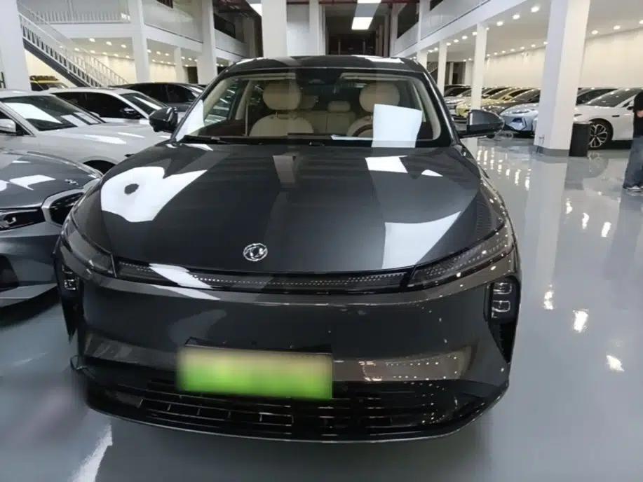 Dongfeng Aeolus L8 2025 Model 185KM Dream Edition — миниатюра 2