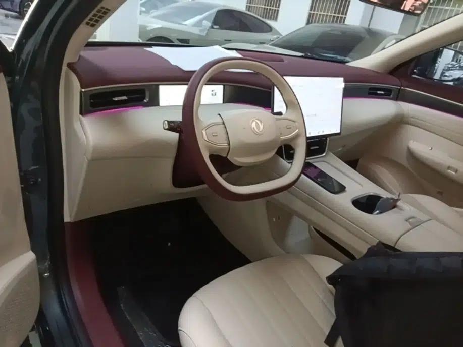 Dongfeng Aeolus L8 2025 Model 185KM Dream Edition — миниатюра 12