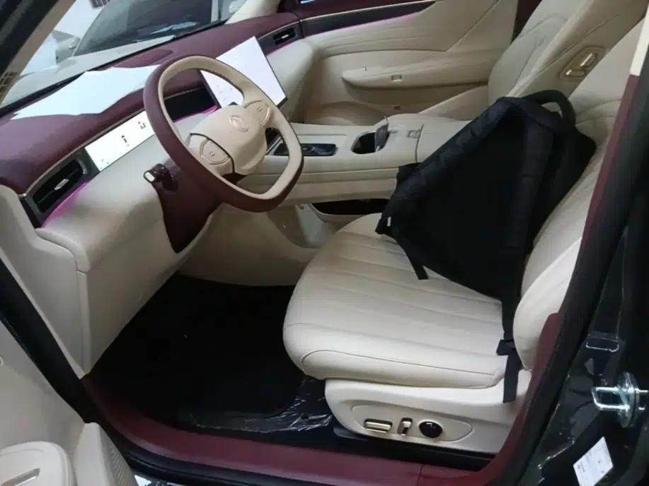 Dongfeng Aeolus L8 2025 Model 185KM Dream Edition — миниатюра 17
