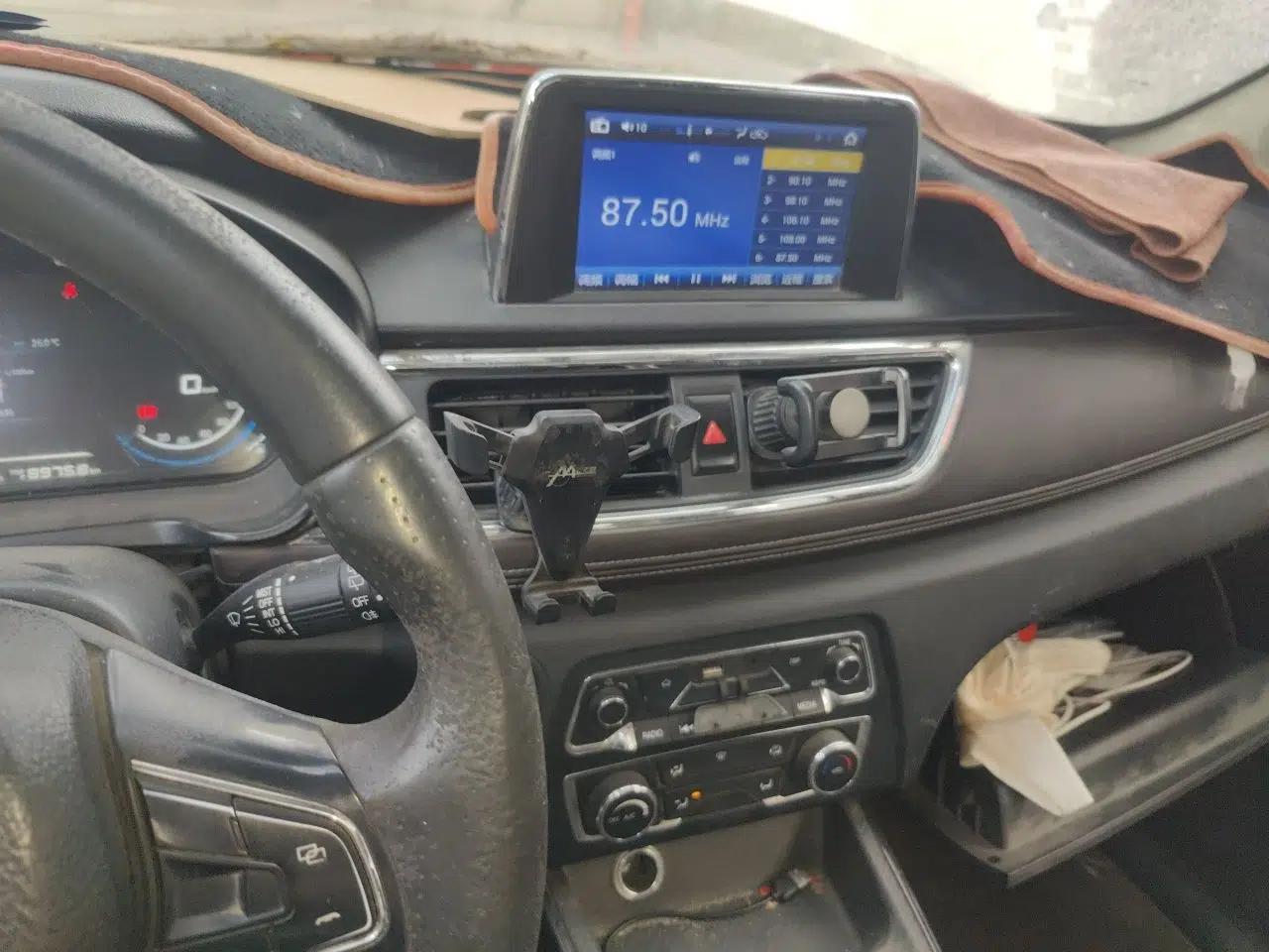 Dongfeng Fengon 370 2018 S370 1.5L Manual Luxury 5-Seater — миниатюра 13