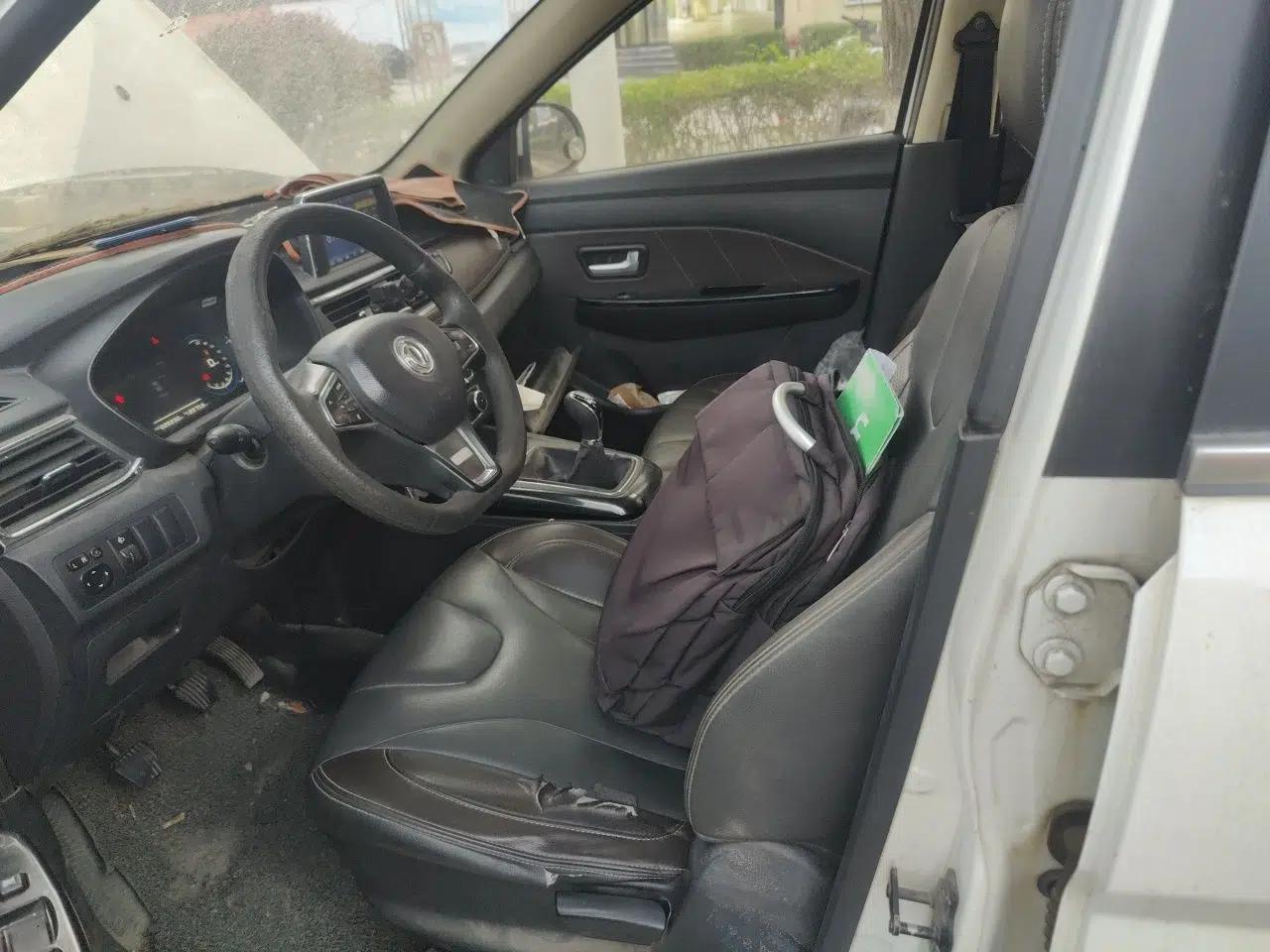 Dongfeng Fengon 370 2018 S370 1.5L Manual Luxury 5-Seater — миниатюра 15