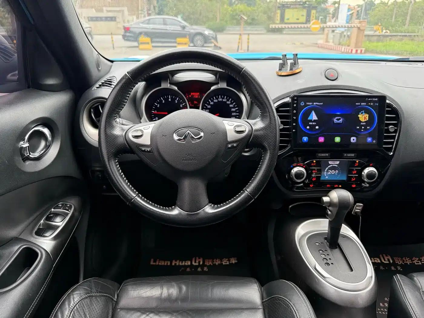Infiniti ESQ 2014 1.6L Premium Edition — миниатюра 14