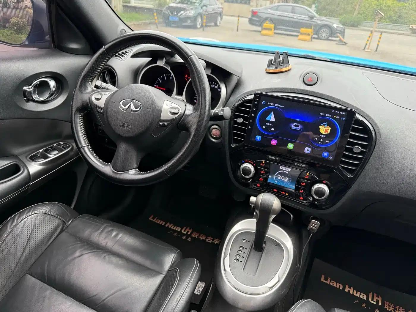 Infiniti ESQ 2014 1.6L Premium Edition — миниатюра 15