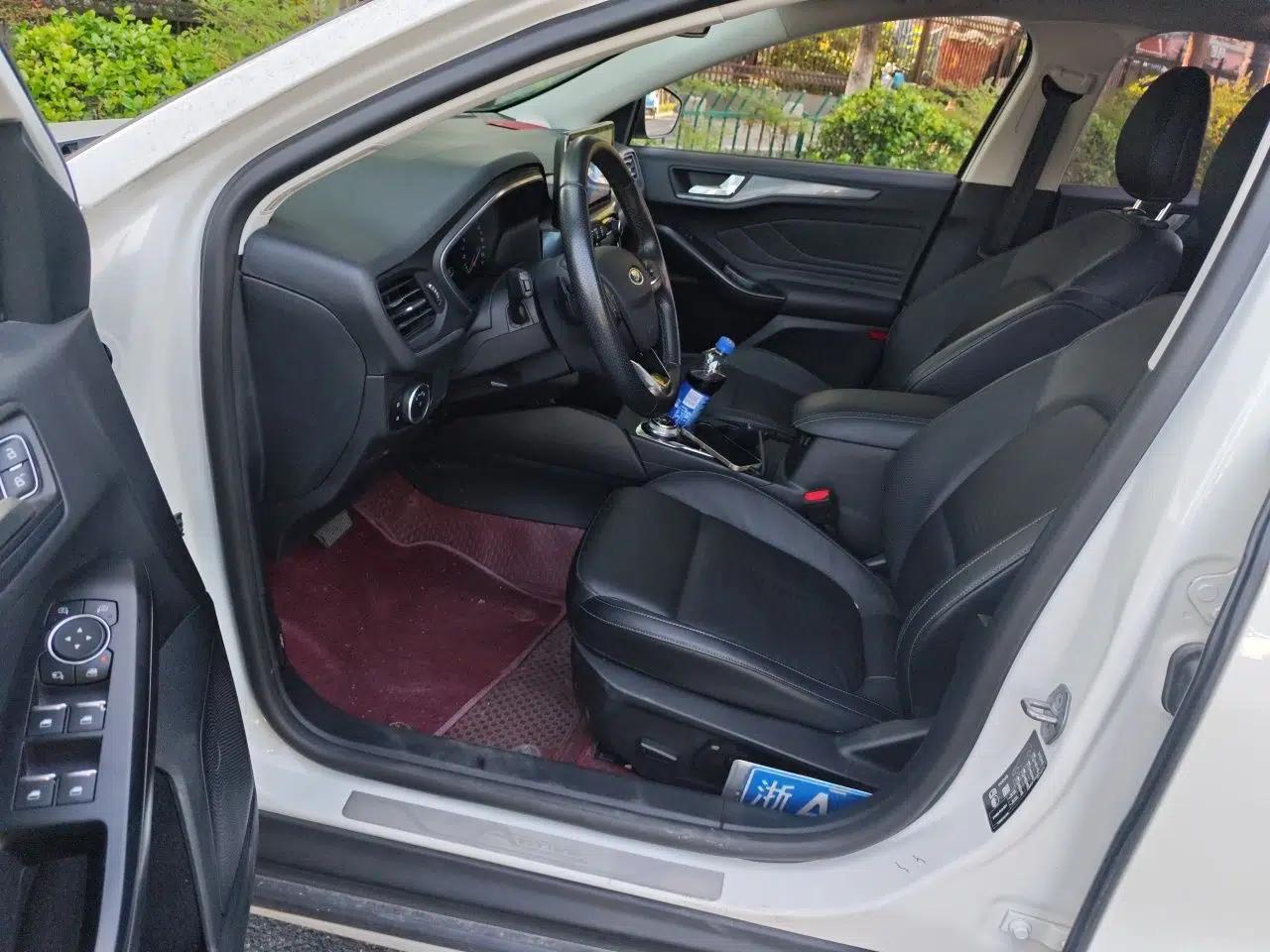 Ford Focus Active 2020 EcoBoost 180 Automatic Titanium Edition — миниатюра 16
