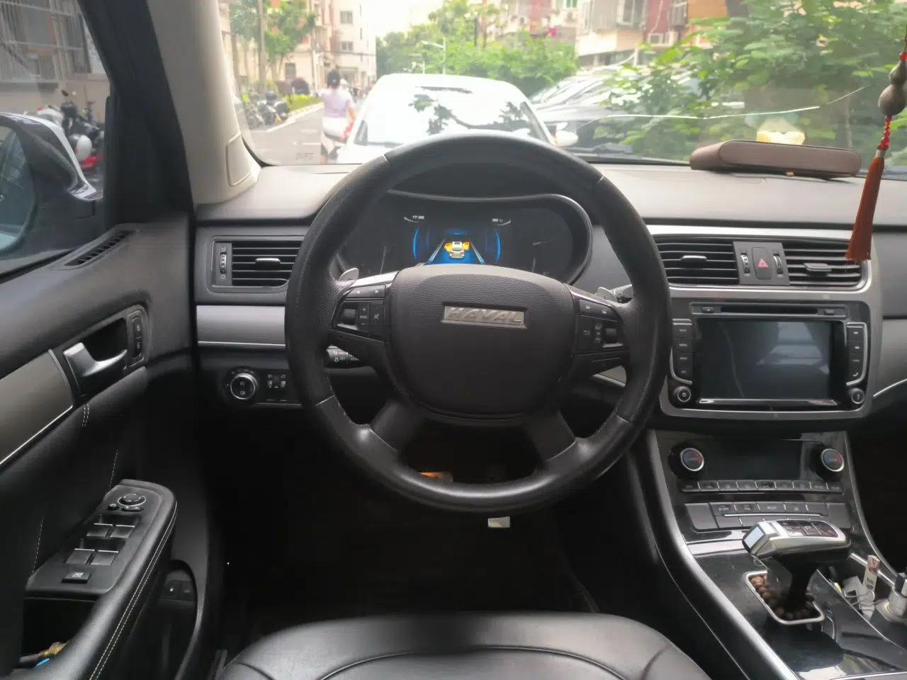 Haval H8 2017 2.0T Gasoline Two-Wheel Drive Smart Edition — миниатюра 10