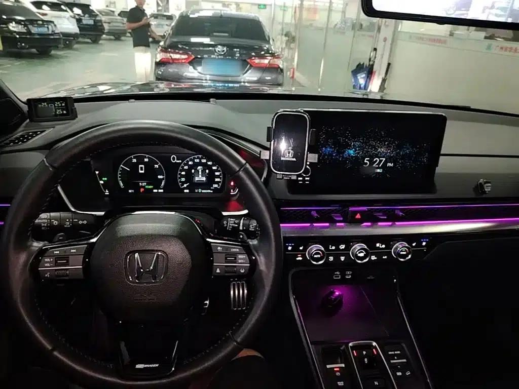 2023 Honda CR-V e:PHEV Premium Edition — миниатюра 10