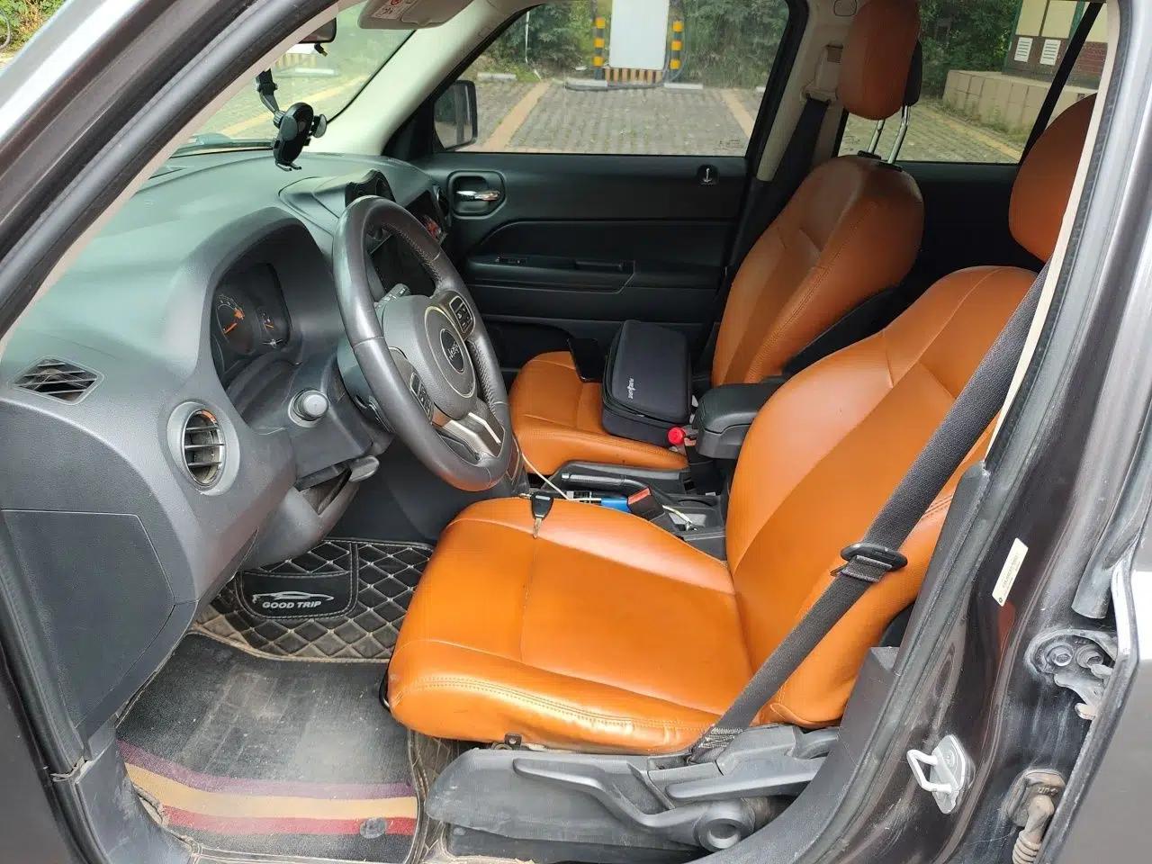 Jeep Patriot 2014 2.4L Sport Edition — миниатюра 15