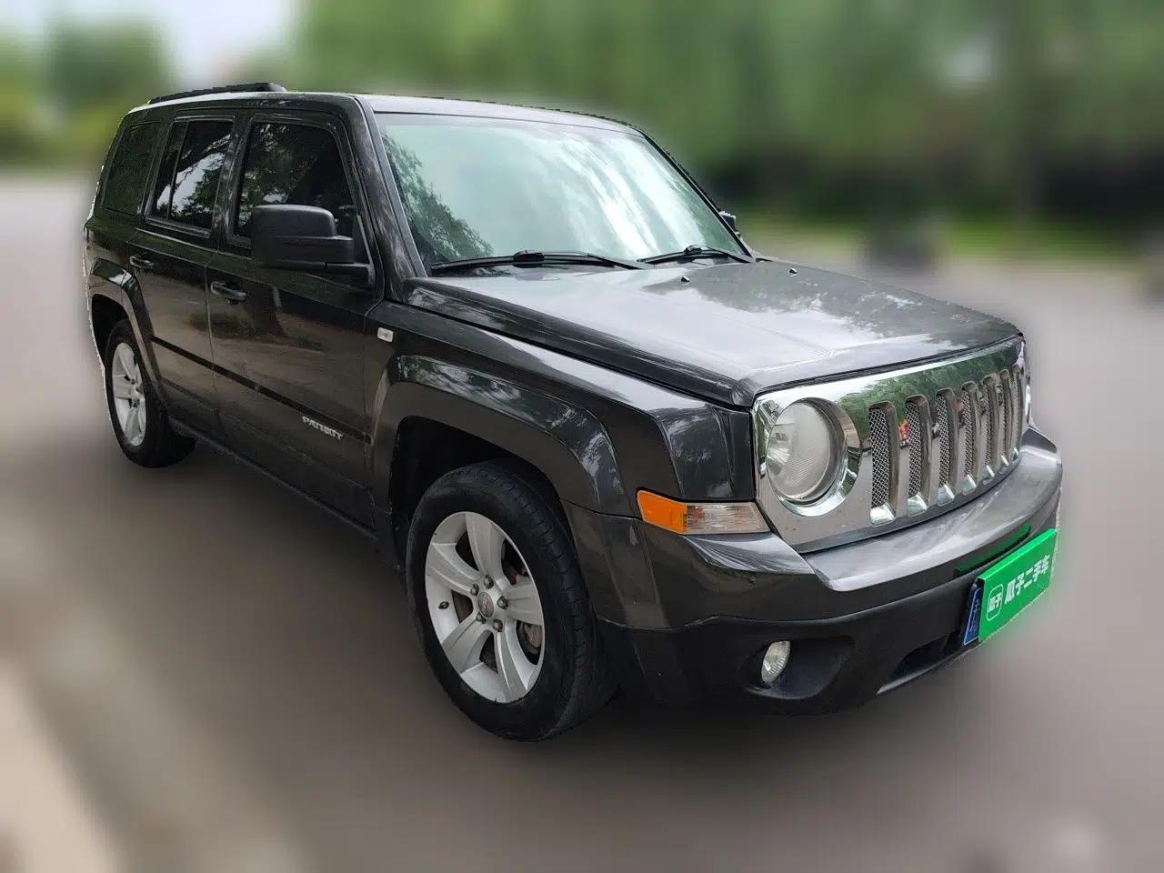 Jeep Patriot 2014 2.4L Sport Edition — миниатюра 3