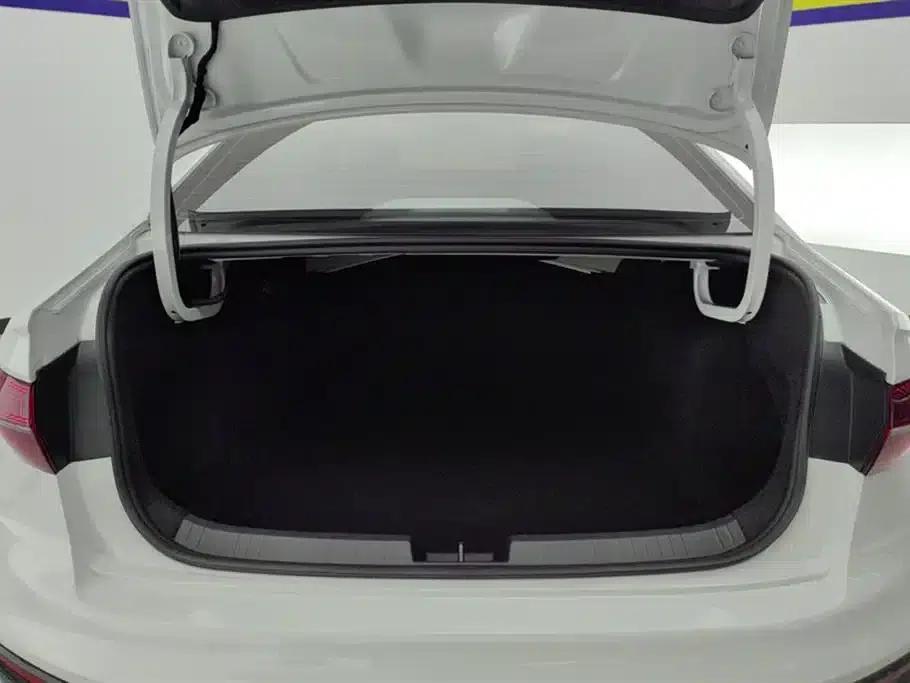 Jetta VA7 2025 1.4T Automatic First-Come, First-Served Edition — миниатюра 4