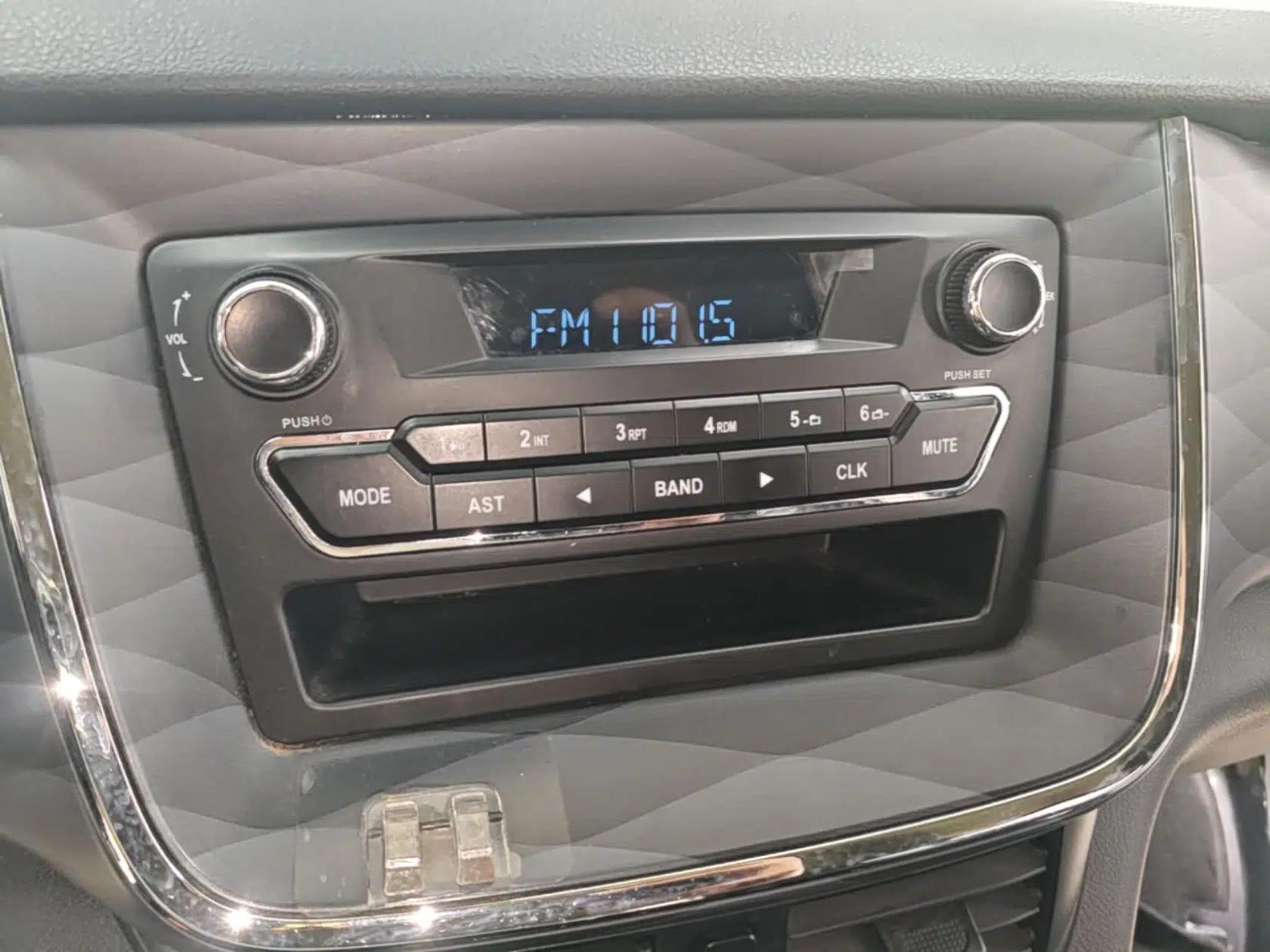 Jinbei Gold Hiace 2021 1.6L Box Van Engineering Lion 2-Seater — миниатюра 15