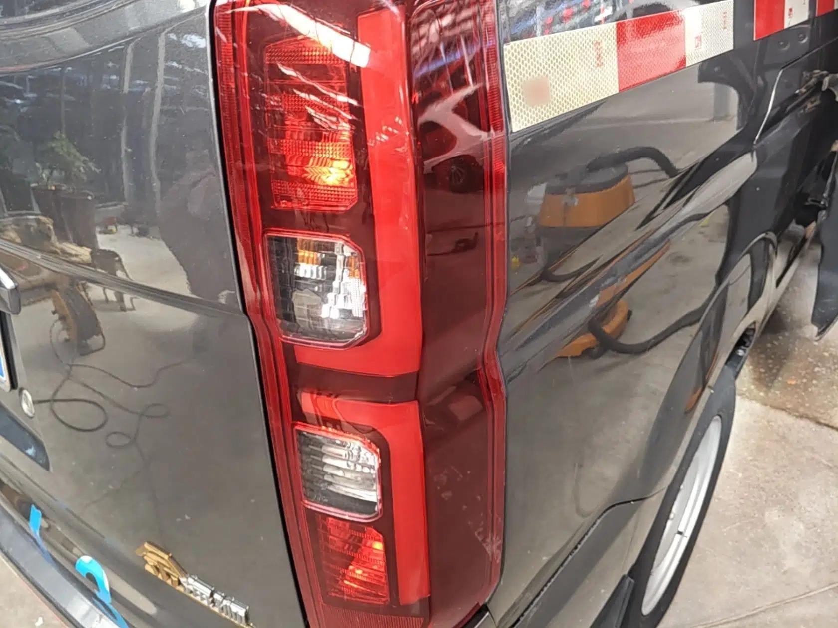 Jinbei Gold Hiace 2021 1.6L Box Van Engineering Lion 2-Seater — миниатюра 9