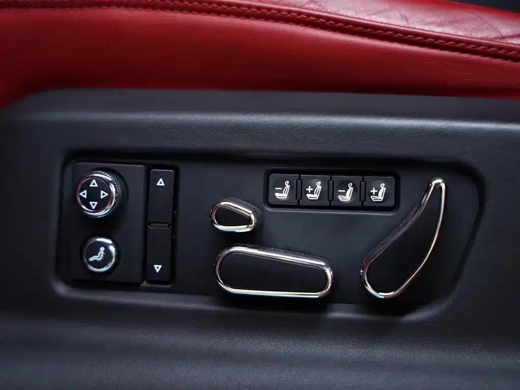 Bentayga Plug-in Hybrid 2021 3.0T PHEV — миниатюра 35