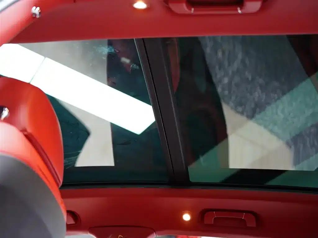Bentayga Plug-in Hybrid 2021 3.0T PHEV — миниатюра 39