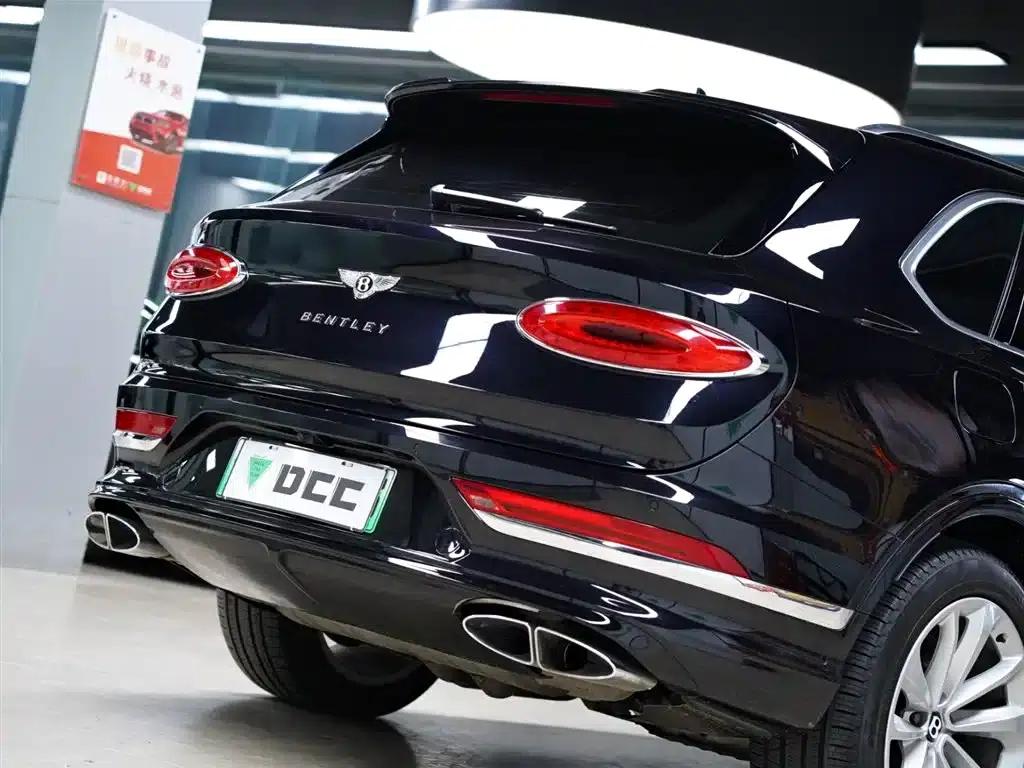 Bentayga Plug-in Hybrid 2021 3.0T PHEV — миниатюра 5