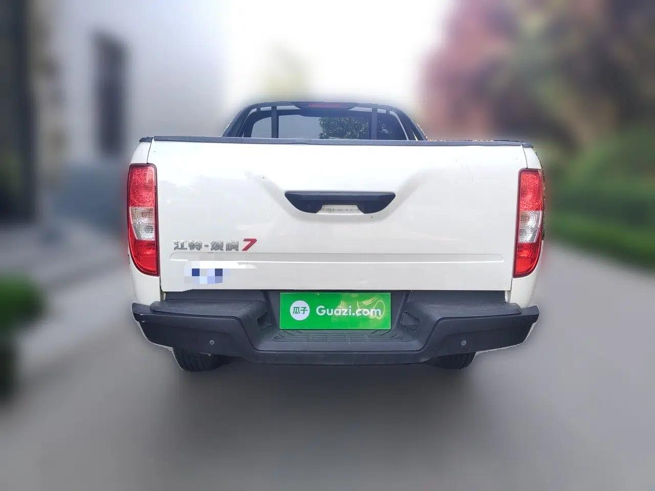 JMC Yuhu 7 2022 2.0T Automatic Diesel Two-Wheel Drive Comfort Plus Long Wheelbase — миниатюра 5
