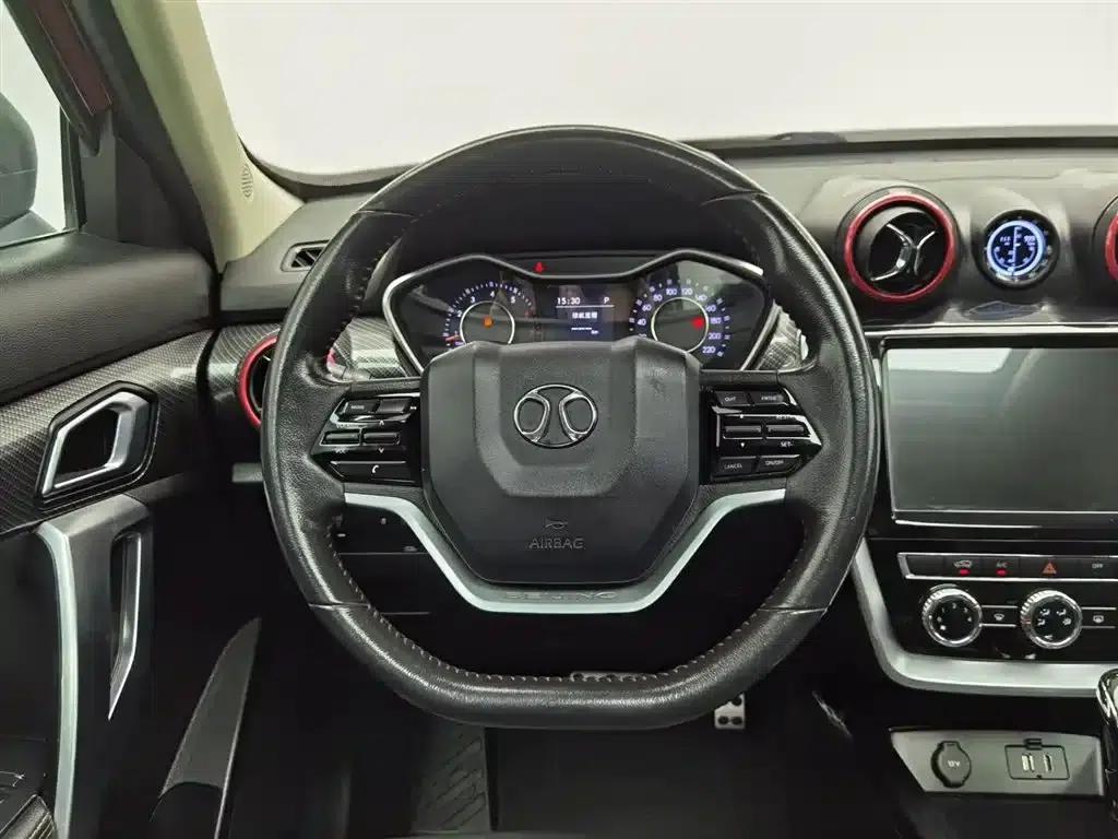 Beijing BJ20 2016 1.5T CVT Luxury Edition — миниатюра 11