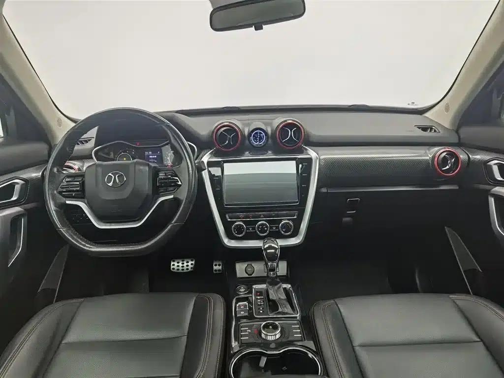 Beijing BJ20 2016 1.5T CVT Luxury Edition — миниатюра 5