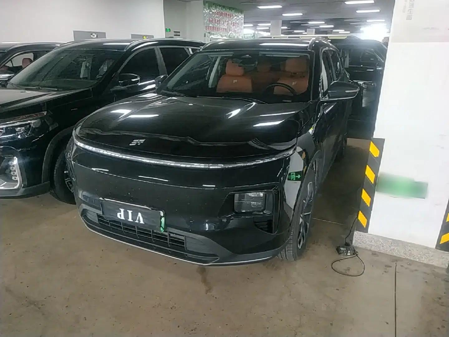 JETOUR Shanhai L7 2024 1.5T 120km MAX 5-Seater — миниатюра 1