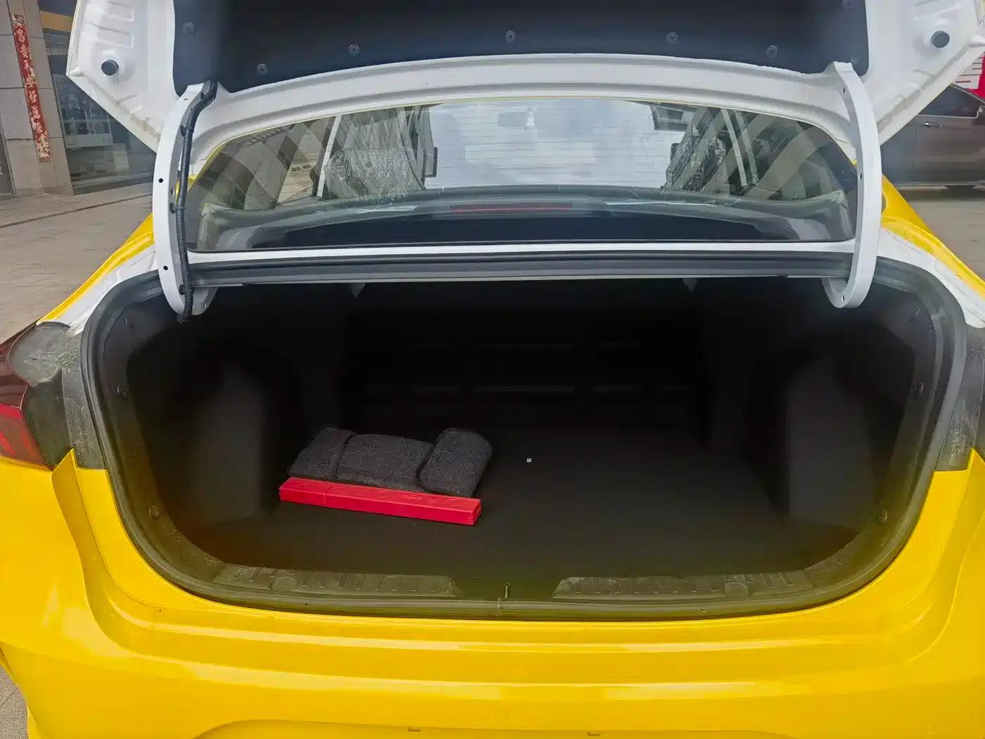 Changan Eado New Energy 2022 EV460 Smart Online Edition (Lithium Iron Phosphate) — миниатюра 14