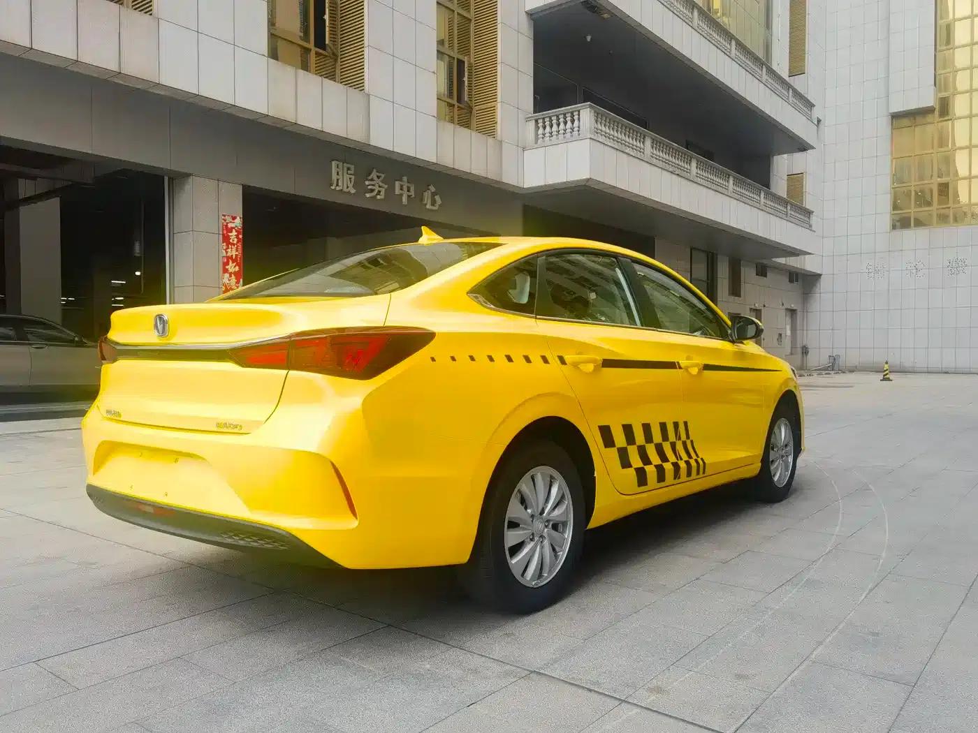 Changan Eado New Energy 2022 EV460 Smart Online Edition (Lithium Iron Phosphate) — миниатюра 5