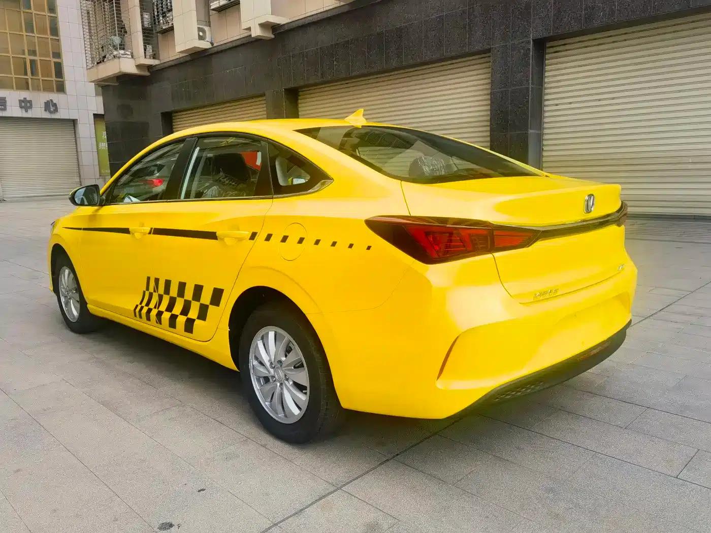 Changan Eado New Energy 2022 EV460 Smart Online Edition (Lithium Iron Phosphate) — миниатюра 7