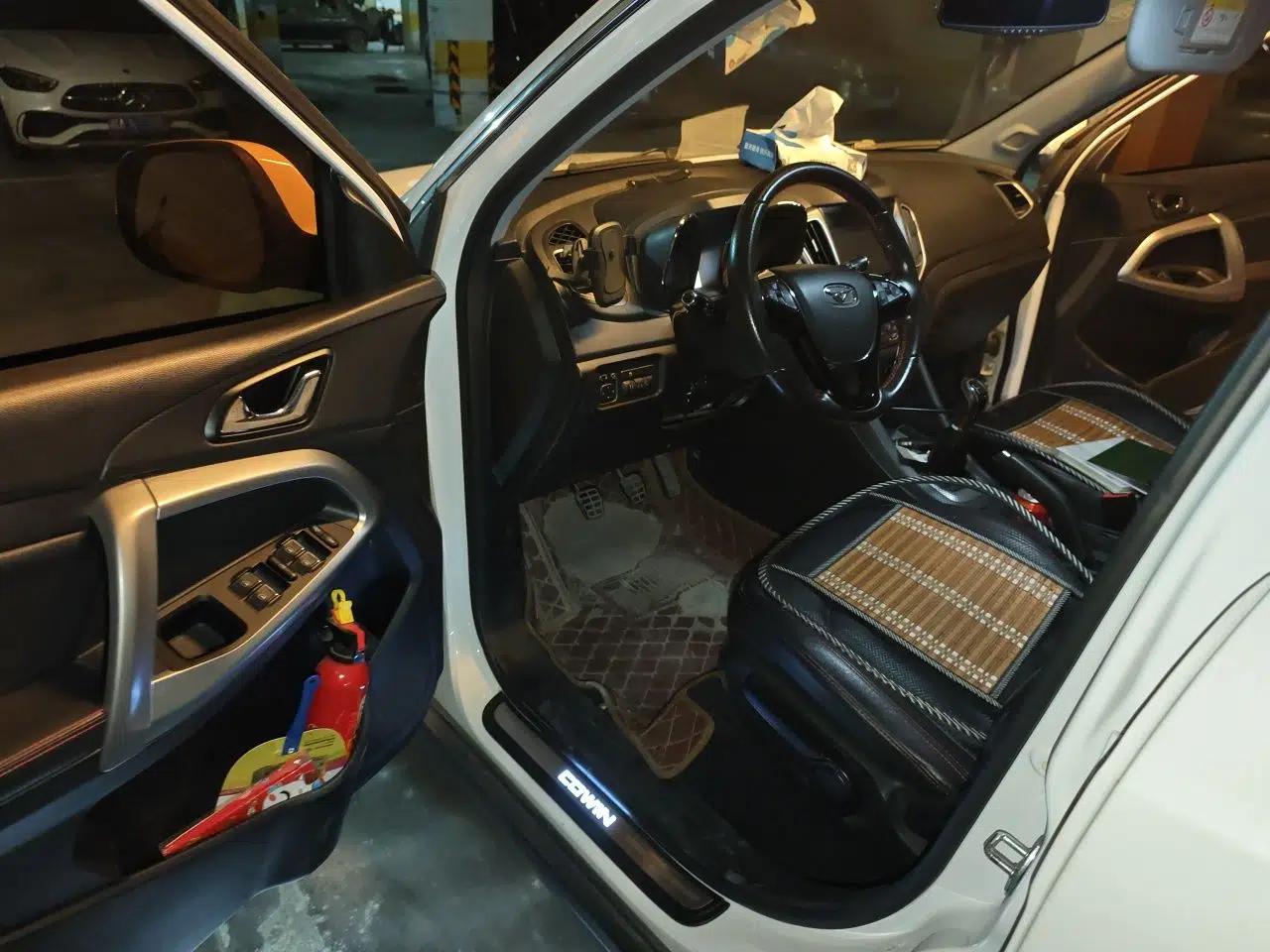 Cowin X5 2017 1.5T Manual Luxury Model — миниатюра 16