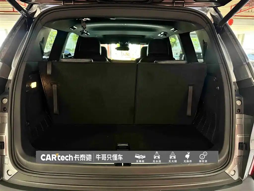 SAIC MAXUS D90 Pro 2021 2.0T Gasoline 4WD Flagship Edition 7-Seater — миниатюра 13