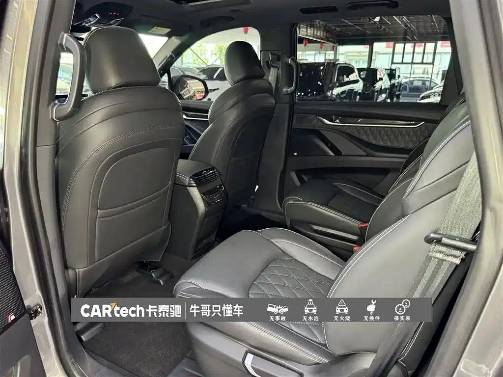 SAIC MAXUS D90 Pro 2021 2.0T Gasoline 4WD Flagship Edition 7-Seater — миниатюра 25