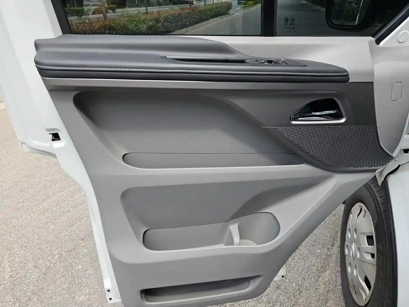 Xintu V70 2023 2.0T Elite Edition Automatic Long Wheelbase Mid-Roof 6/7 Seats — миниатюра 17