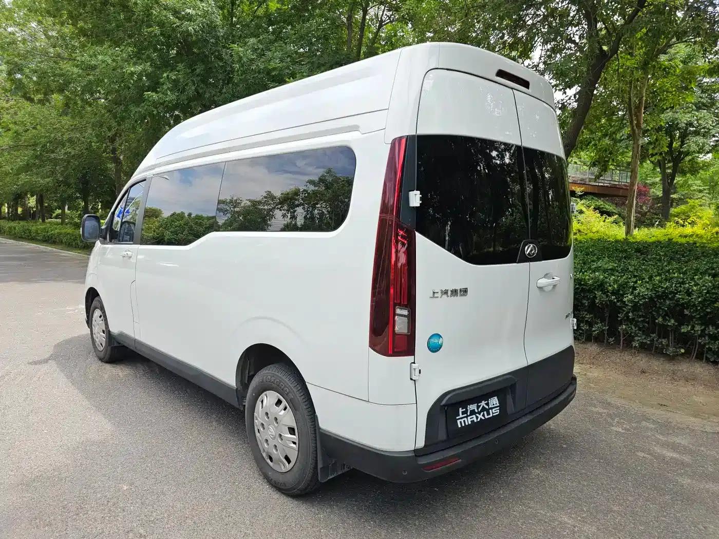 Xintu V70 2023 2.0T Elite Edition Automatic Long Wheelbase Mid-Roof 6/7 Seats — миниатюра 4