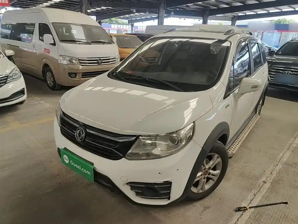 Jingyi XV 2015 1.6L CVT Deluxe Edition — миниатюра 2