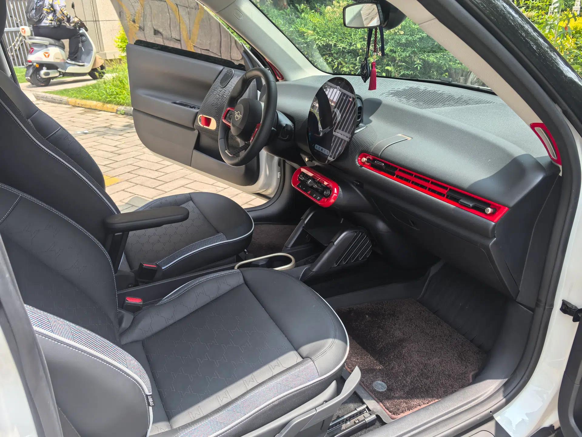 MINI Electric COOPER 2024 456km COOPER E Classic Edition — миниатюра 15