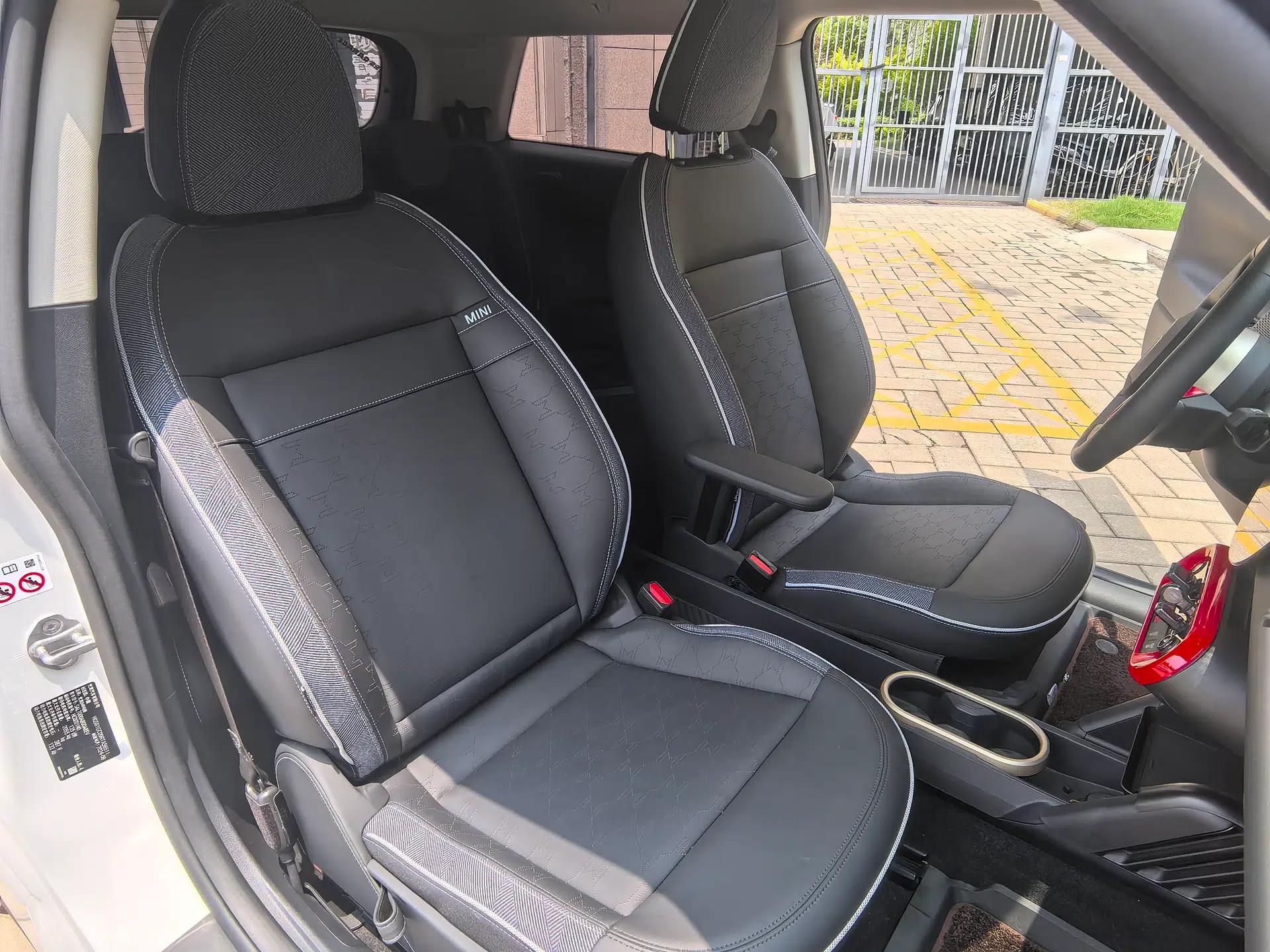MINI Electric COOPER 2024 456km COOPER E Classic Edition — миниатюра 16
