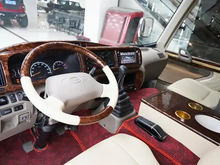 2019 Toyota Coaster 4.0L Premium Model GRB53L-ZCMSK 20-seater 9GR — миниатюра 4