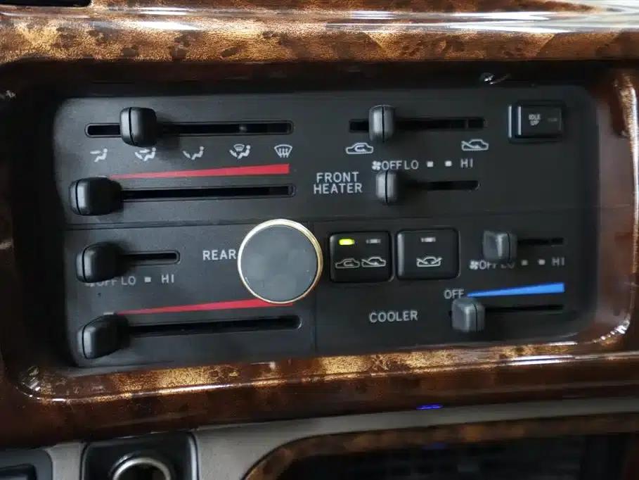 2019 Toyota Coaster 4.0L Premium Model GRB53L-ZCMSK 20-seater 9GR — миниатюра 6