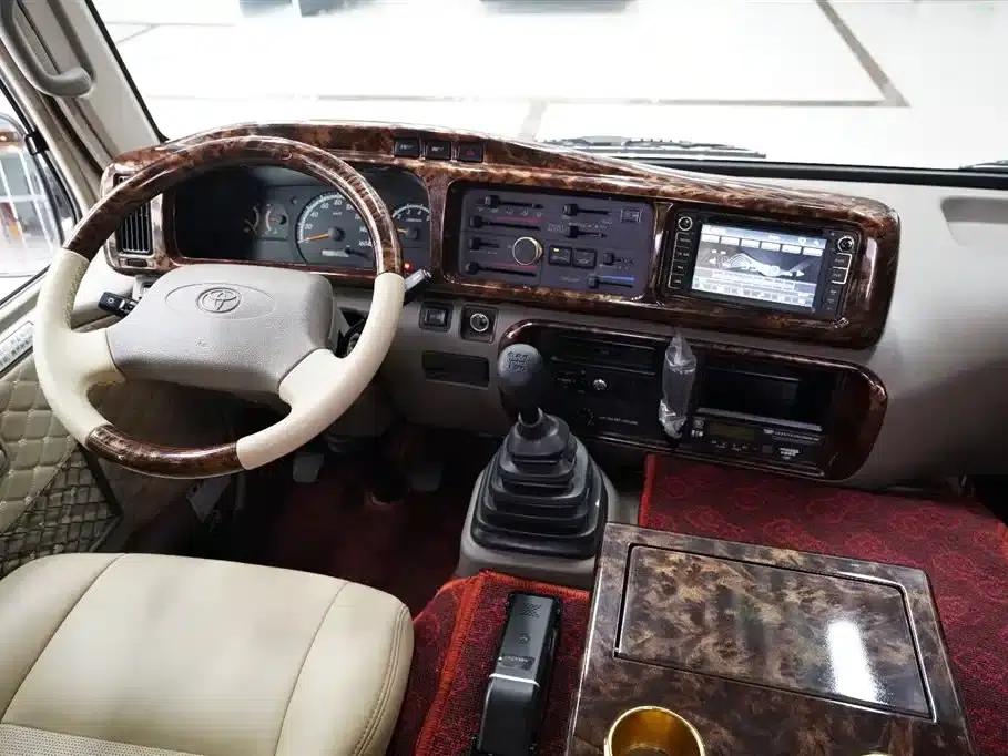 2019 Toyota Coaster 4.0L Premium Model GRB53L-ZCMSK 20-seater 9GR — миниатюра 9