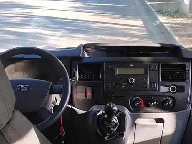 New Generation Ford Transit 2019 Model 2.2T Multi-functional Short Wheelbase Mid-Low Roof 6-Seater National VI Emission Standard — миниатюра 10