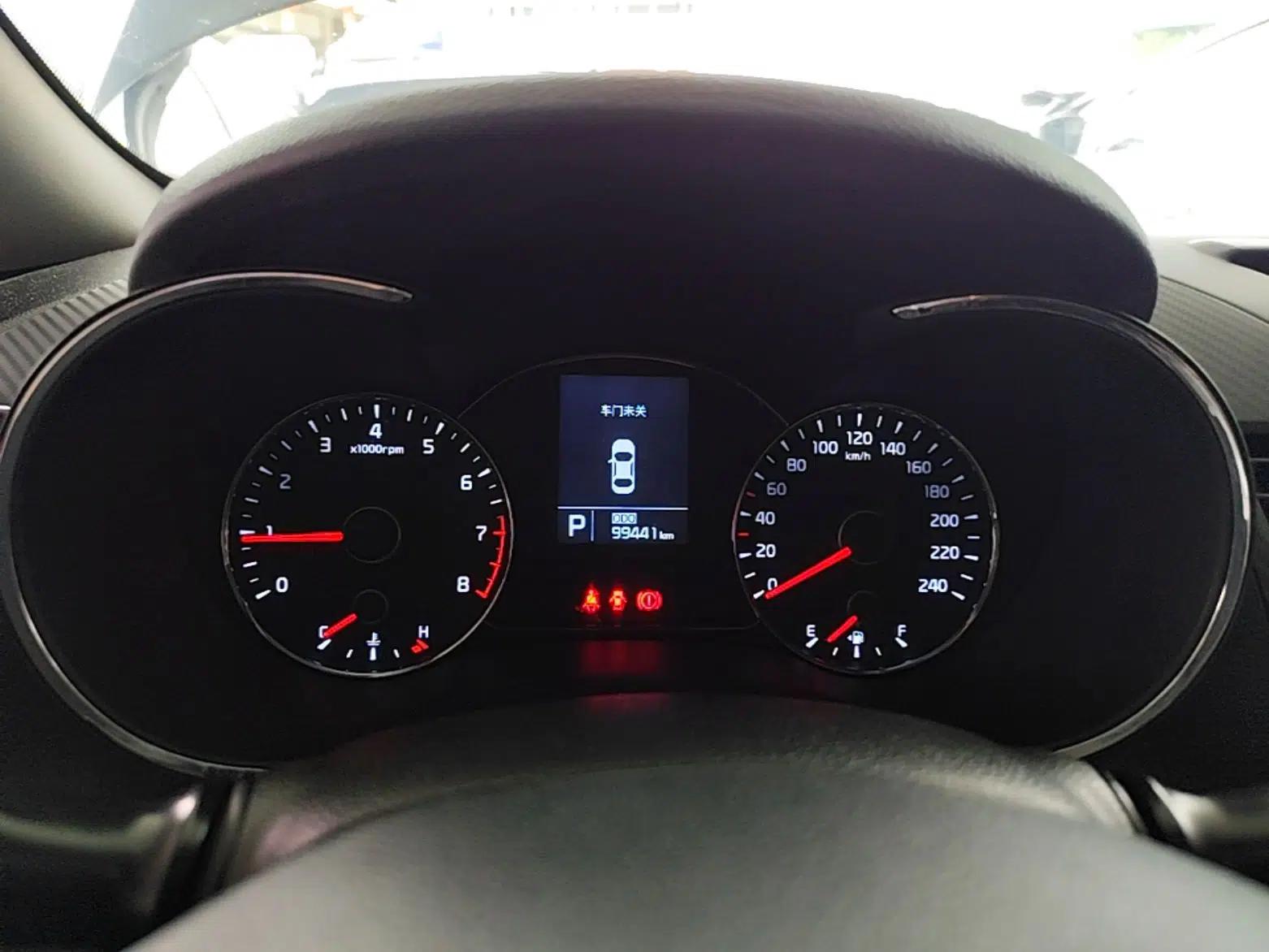 Kia K3S 2014 1.6L Automatic GL — миниатюра 14