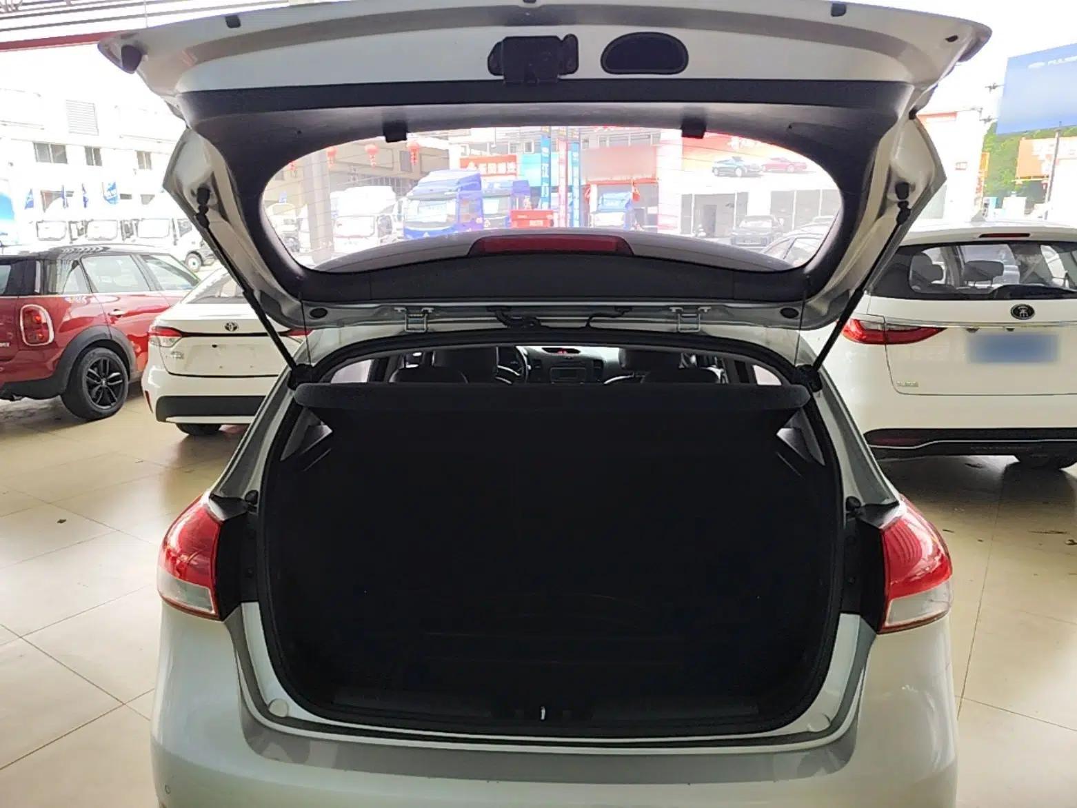 Kia K3S 2014 1.6L Automatic GL — миниатюра 22